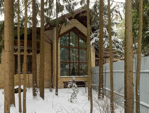 Забор из профнастила своими руками: как сделать, установить и выбрать материалы для забора